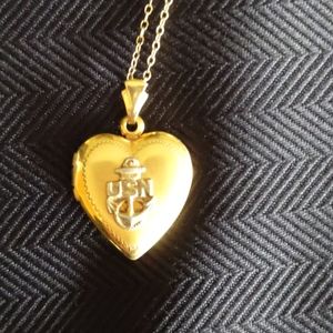 !!Vintage USNavy gold heart locket